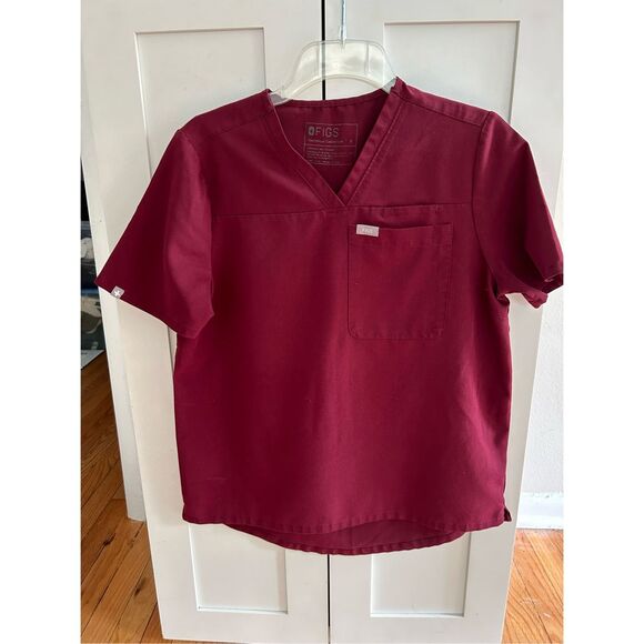 Figs women’s top one pocket burgundy color size S - Picture 1 of 3